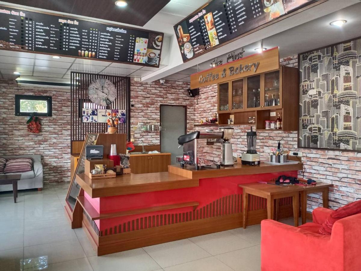 โสดาอพาร์ทเม้นท์​ Ban Lam Phak Kut Exterior foto