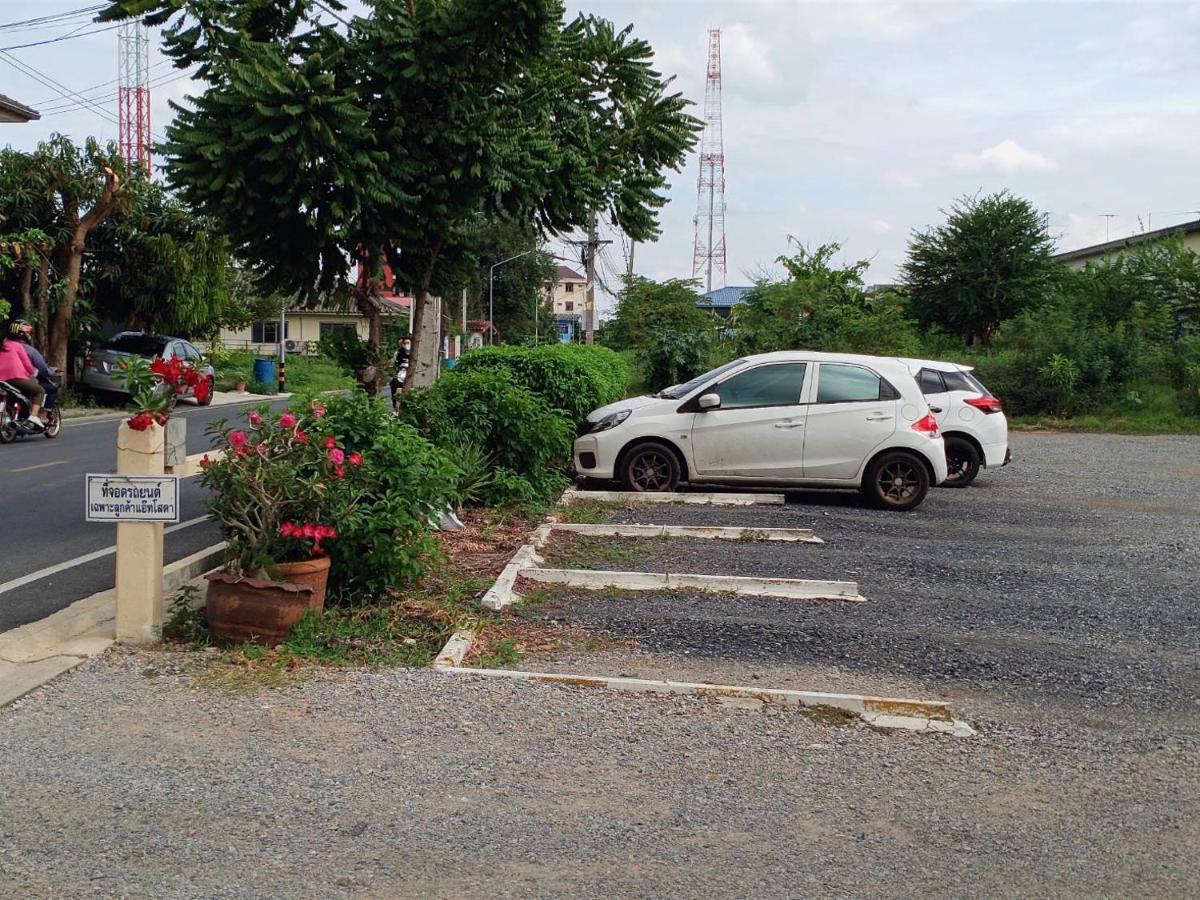 โสดาอพาร์ทเม้นท์​ Ban Lam Phak Kut Exterior foto